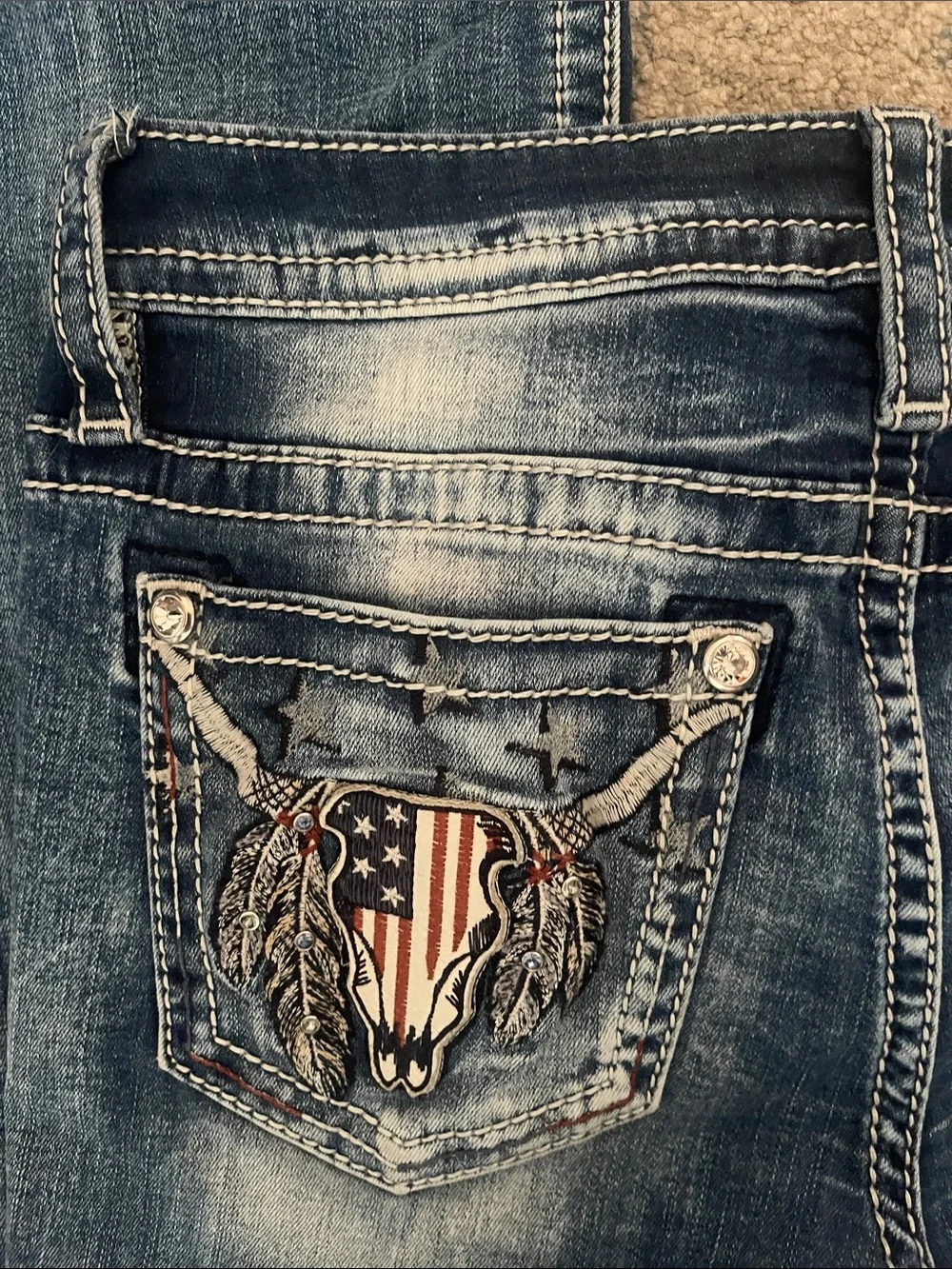 Miss Me Flare Jeans . Patriotic Bull . Size 29 - Picture 11 of 15